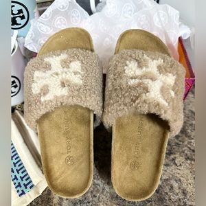 TORY BURCH double T Shearling Platform 6